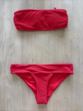 H&M red stapless bikini size 0 top & bottom | vacation, poolside, euro summer